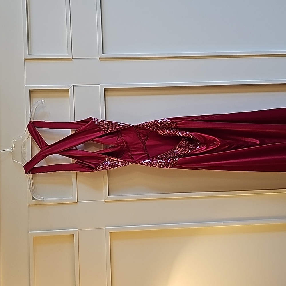 Red, Full Length, Halter, Open Back, Peeek-A-Boo … - image 4